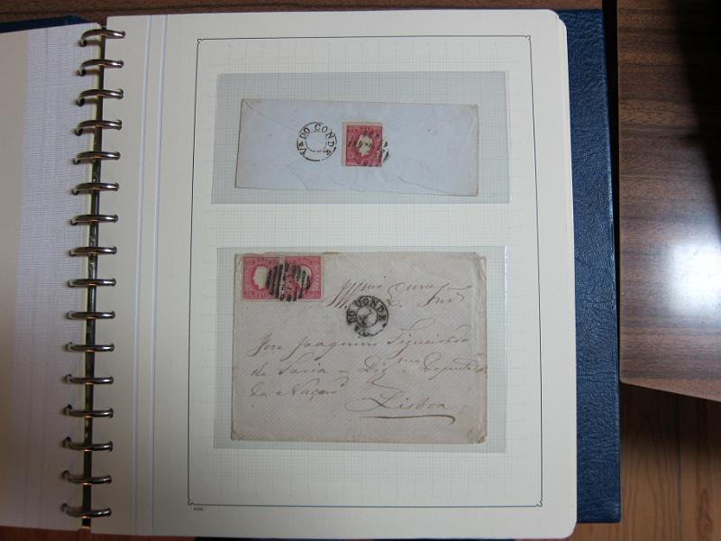 0019 (213).JPG -     Lote:    19      Marcofilia      Lotes Especiais       Descrição:         Portugal. Colecção especializada de carimbos de duplo círculo, tipo 1852, montada em 4 álbuns Lindner, com selos de diversas emissões e cartas, com estudo minucioso de cada marca. Lote a ver.         Lote       Valor Base:     &euro; 2.500,00     Valor Venda:     Retirado     